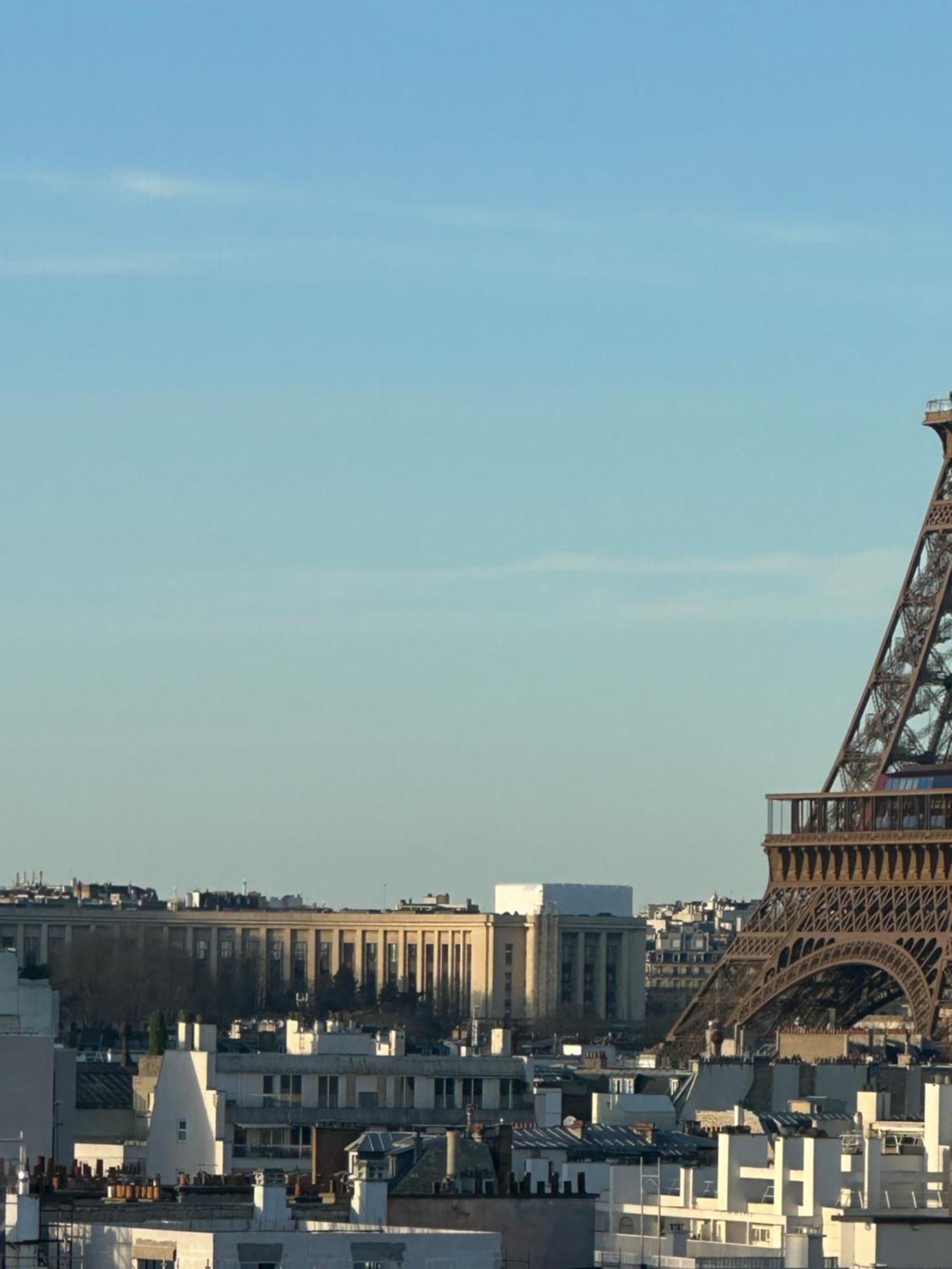Apartment Tour Eiffel -